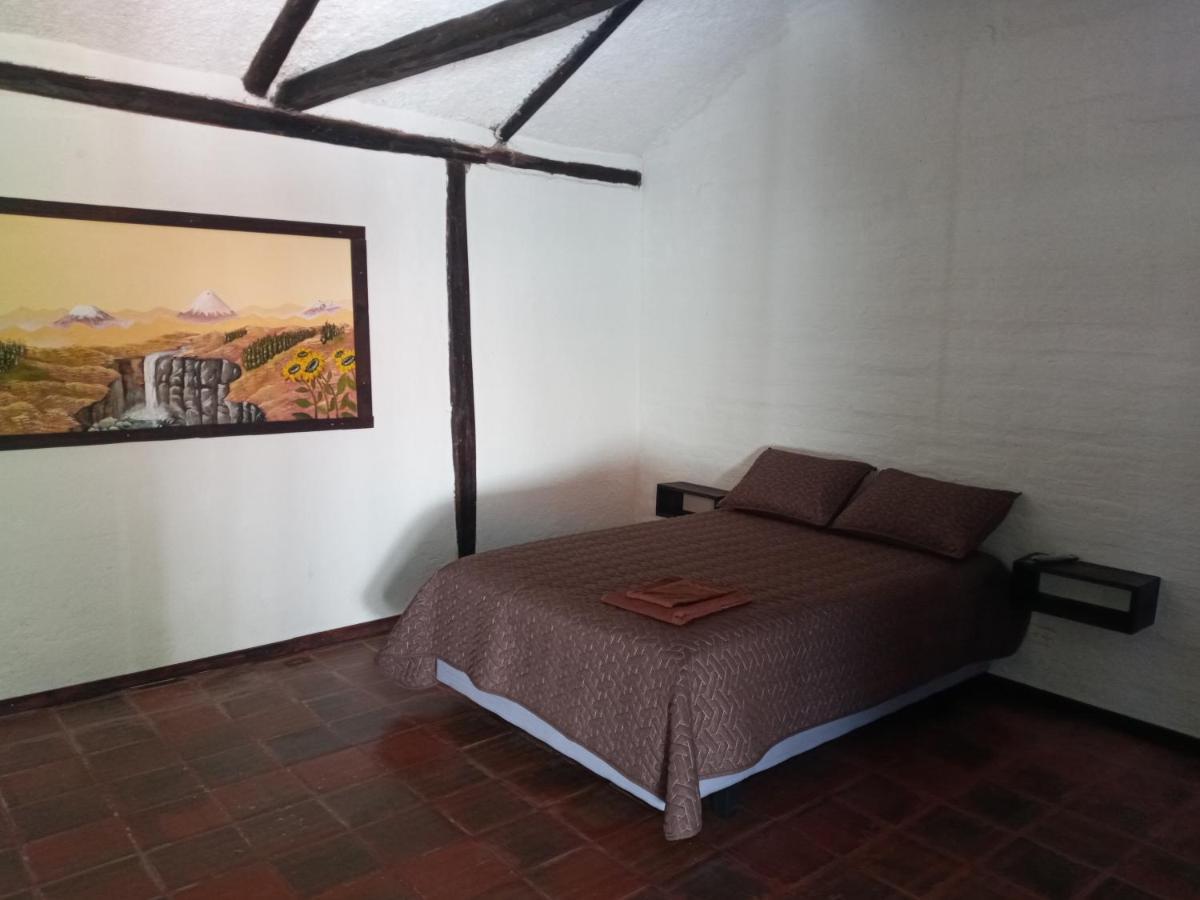 Quinta Los Eucaliptos Villa Кито Екстериор снимка