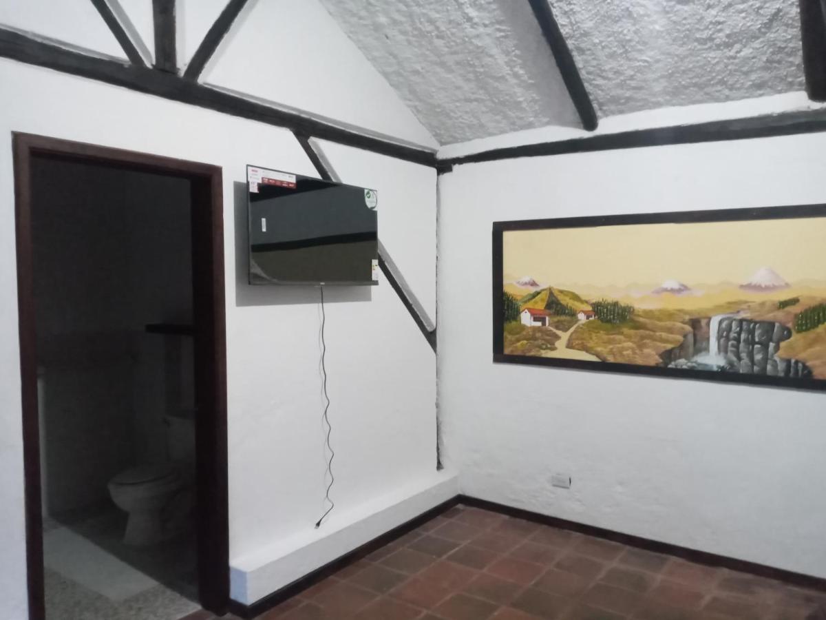 Quinta Los Eucaliptos Villa Кито Екстериор снимка