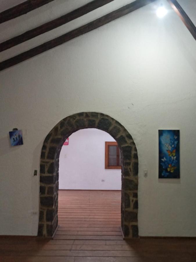 Quinta Los Eucaliptos Villa Кито Екстериор снимка