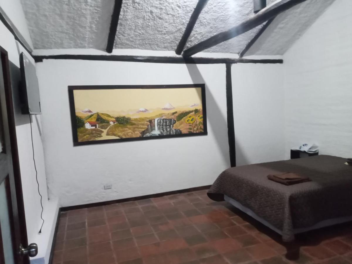 Quinta Los Eucaliptos Villa Кито Екстериор снимка